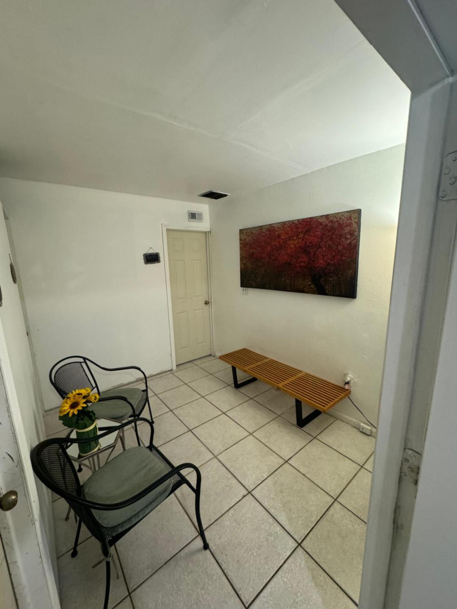Hostel Ludge By Miami Airport Exterior foto
