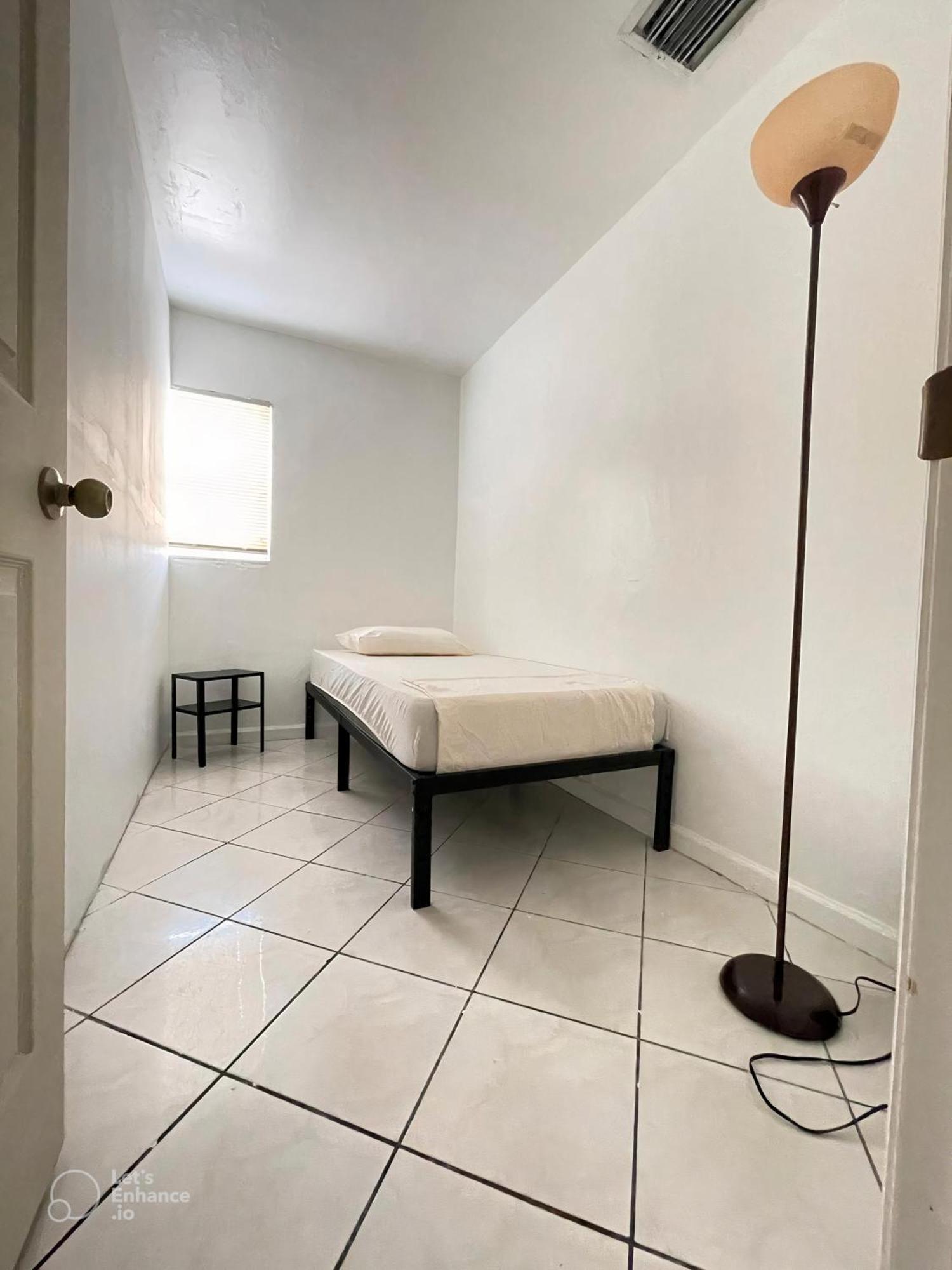 Hostel Ludge By Miami Airport Exterior foto